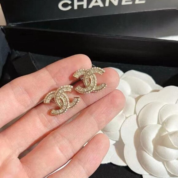 Chanel gold double C earrings - Picture 3 of 6